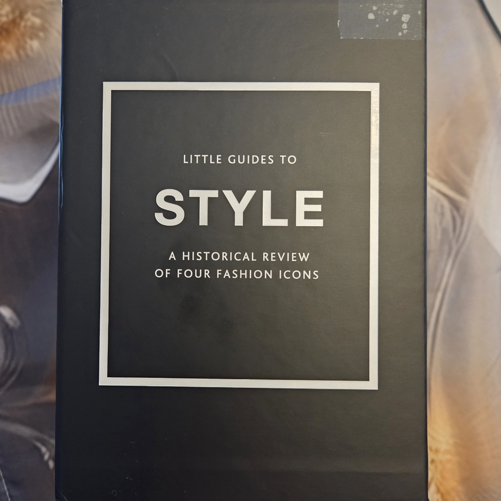 Dior Fashion Book in Black and Cream